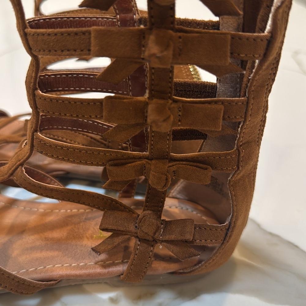 NEW Girls Report Brown Gladiator Sandals size 3 - Picture 3 of 6